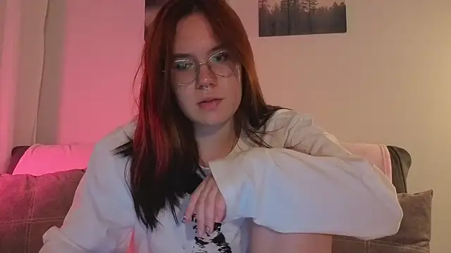 Snapshot of Mia_Luw chatting on July 22, 4:09 pm Mia Luw online show from July 22, 4:09 pm