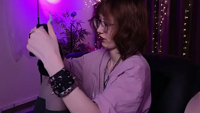 Snapshot of lissaros chatting on January 6, 5:22 am lissaros online show from January 6, 5:22 am