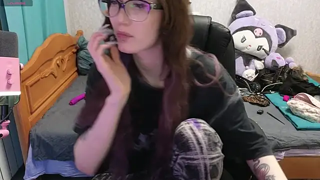 lissaros online show from March 22, 7:04 pm