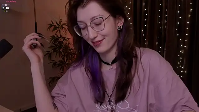 lissaros online show from December 14, 8:09 am