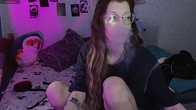 Snapshot of lissaros chatting on February 25, 9:20 am lissaros online show from February 25, 9:20 am