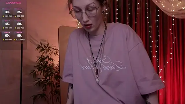 lissaros online show from December 15, 5:13 am