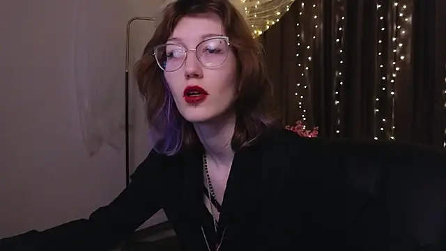 Snapshot of lissaros chatting on January 7, 5:12 am lissaros online show from January 7, 5:12 am