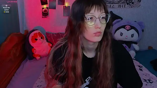 Snapshot of lissaros chatting on February 19, 9:06 am lissaros online show from February 19, 9:06 am