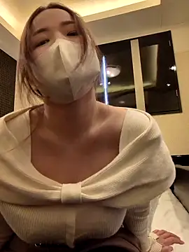 Snapshot of NENE_zzz chatting on February 24, 6:27 am NENE zzz online show from February 24, 6:27 am