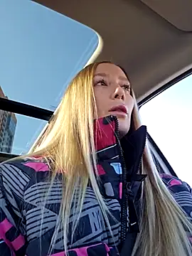 Snapshot of Pussy_Drive03 chatting on March 16, 5:25 am Pussy Drive03 online show from March 16, 5:25 am