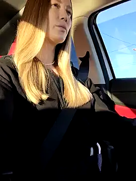 Snapshot of Pussy_Drive03 chatting on September 27, 1:45 am Pussy Drive03 online show from September 27, 1:45 am