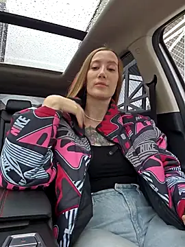 Snapshot of Pussy_Drive03 chatting on October 7, 5:30 am Pussy Drive03 online show from October 7, 5:30 am