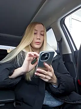 Snapshot of Pussy_Drive03 chatting on November 29, 5:07 am Pussy Drive03 online show from November 29, 5:07 am