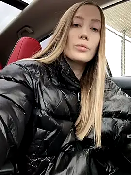 Snapshot of Pussy_Drive03 chatting on October 2, 5:33 am Pussy Drive03 online show from October 2, 5:33 am