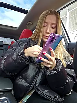 Snapshot of Pussy_Drive03 chatting on October 13, 5:20 am Pussy Drive03 online show from October 13, 5:20 am