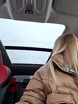 Snapshot of Pussy_Drive03 chatting on November 26, 4:12 am Pussy Drive03 online show from November 26, 4:12 am