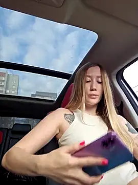 Snapshot of Pussy_Drive03 chatting on October 28, 3:51 am Pussy Drive03 online show from October 28, 3:51 am