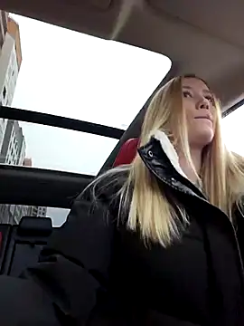 Snapshot of Pussy_Drive03 chatting on November 18, 4:49 am Pussy Drive03 online show from November 18, 4:49 am