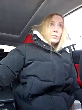 Snapshot of Pussy_Drive03 chatting on November 30, 5:19 am Pussy Drive03 online show from November 30, 5:19 am