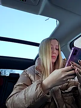 Snapshot of Pussy_Drive03 chatting on November 17, 3:21 am Pussy Drive03 online show from November 17, 3:21 am