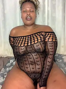 Cuddle Bear online show from March 26, 8:40 pm