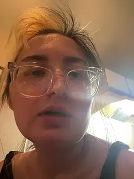 Stitch132 online show from July 27, 7:48 am