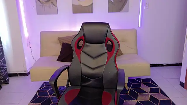 Alektra bryce online show from April 12, 8:01 pm