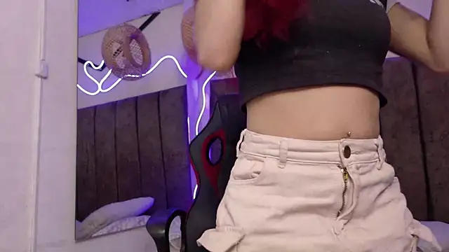 Alektra bryce online show from November 3, 7:28 pm