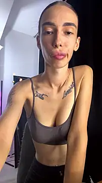 Celine Roxelle online show from July 10, 6:19 pm