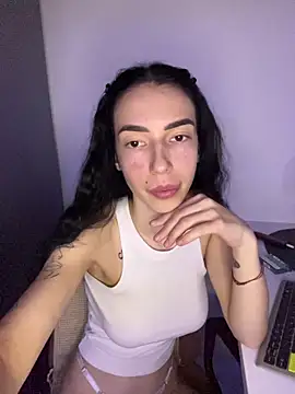 Celine Roxelle online show from November 27, 1:33 pm