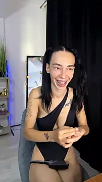 Celine Roxelle online show from July 12, 2:18 pm