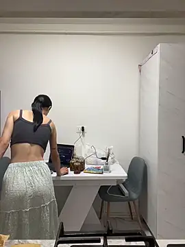 Celine Roxelle online show from June 20, 6:13 pm