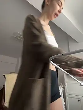 Celine Roxelle online show from March 15, 2:35 pm