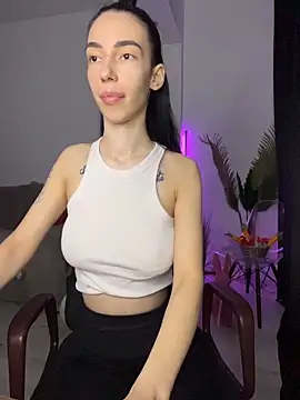Celine Roxelle online show from April 3, 8:26 pm