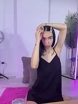 Celine Roxelle online show from November 10, 5:45 am