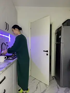 Celine Roxelle online show from January 8, 2:56 pm