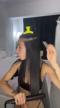 Celine Roxelle online show from August 6, 5:30 pm
