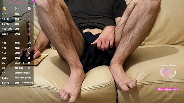 Snapshot of john3594 chatting on November 1, 3:50 pm john3594 online show from November 1, 3:50 pm