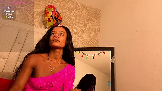 dafnnelewis online show from December 16, 11:36 am