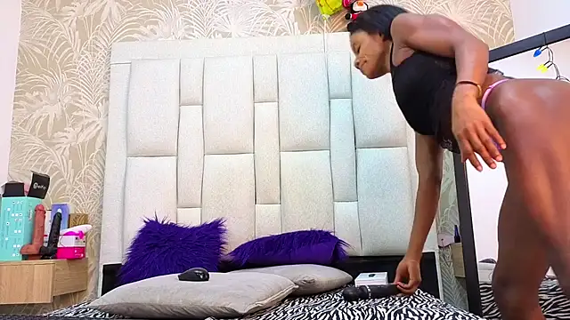 Snapshot of dafnnelewis chatting on February 2, 11:31 am dafnnelewis online show from February 2, 11:31 am