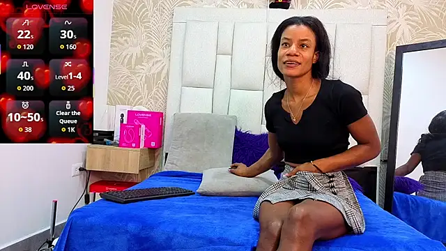 dafnnelewis online show from March 13, 11:26 am