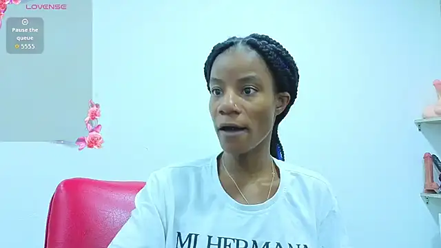 Snapshot of dafnnelewis chatting on July 9, 11:20 am dafnnelewis online show from July 9, 11:20 am