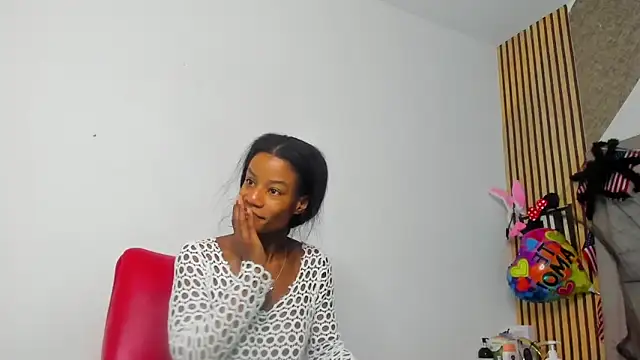 dafnnelewis online show from October 25, 12:04 pm