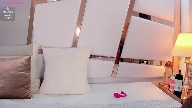 cattaleya get online show from February 2, 12:15 pm