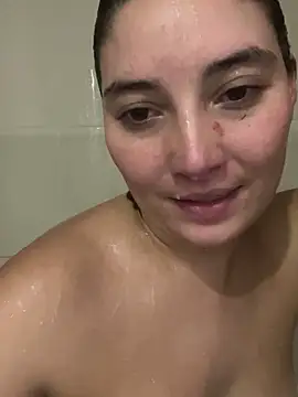 Maggie Geller online show from April 22, 6:25 pm