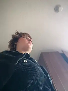 Maggie Geller online show from February 21, 9:39 pm