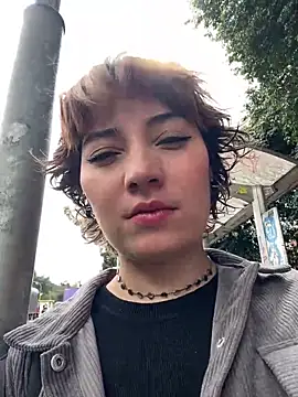 Maggie Geller online show from February 25, 5:13 pm