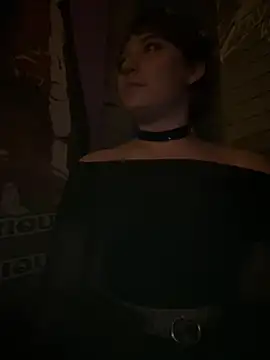 Snapshot of Maggie_Geller chatting on November 15, 4:16 am Maggie Geller online show from November 15, 4:16 am