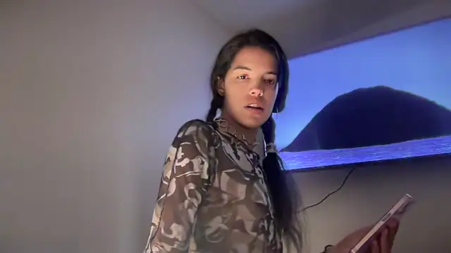 Snapshot of Isabella_Rizzo chatting on February 25, 8:21 pm Isabella Rizzo online show from February 25, 8:21 pm