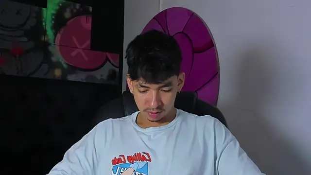 ISAAC CRYSTON online show from November 4, 7:50 pm