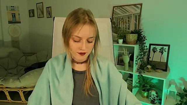 KiraMontoya online show from March 13, 8:54 pm