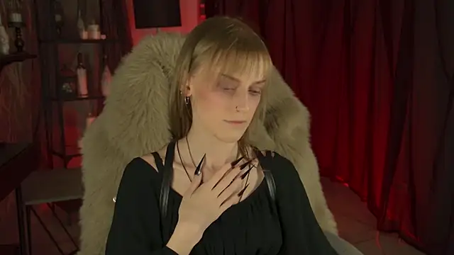 KiraMontoya online show from April 4, 11:44 pm