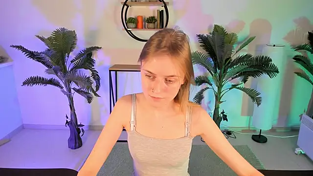 KiraMontoya online show from March 9, 5:06 pm