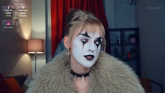 KiraMontoya online show from April 2, 11:44 pm